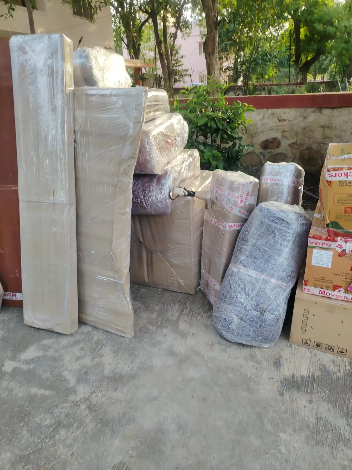 Packing and Moving Services - OM Relocation